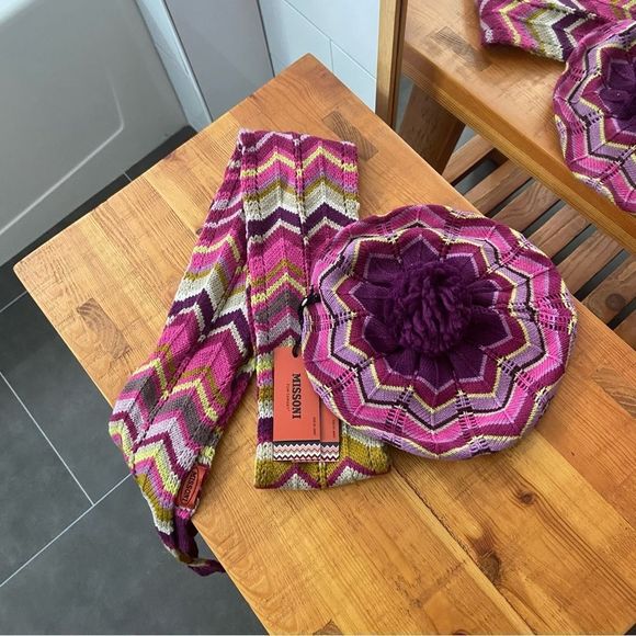 Missoni Top, Beret & Scarf - Picture 3 of 7
